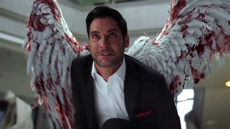 when does chloe see lucifer's face